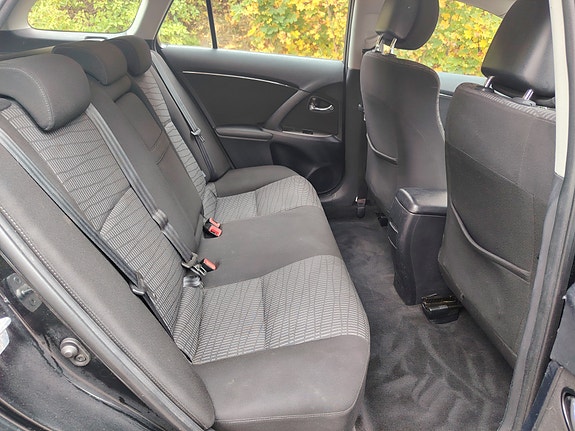 Toyota Avensis 22 of 30