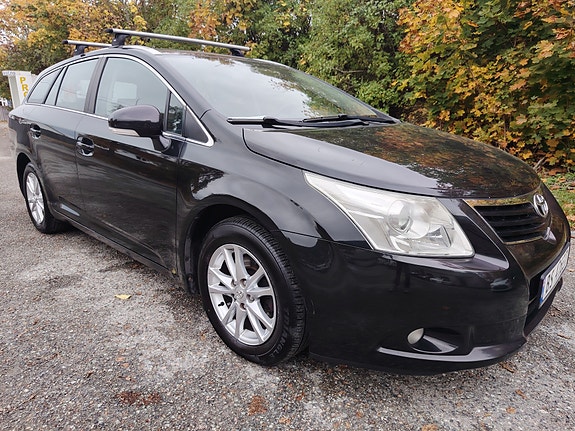 Toyota Avensis 14 of 30