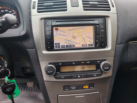 Toyota Avensis 19 of 30