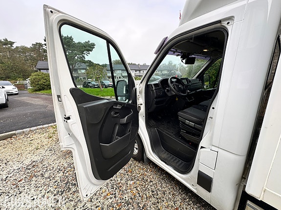 Renault Master 22 of 30