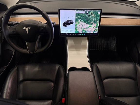 Tesla Model 3 16 of 23