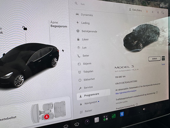 Tesla Model 3 20 of 23