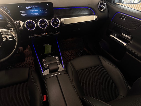 Mercedes-Benz EQB300 19 of 30