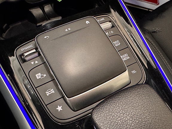 Mercedes-Benz EQB300 20 of 30
