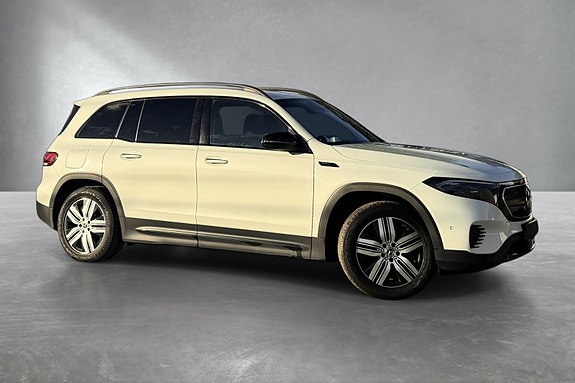 Mercedes-Benz EQB300 4 of 30
