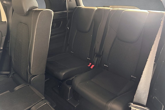 Mercedes-Benz EQB300 14 of 30