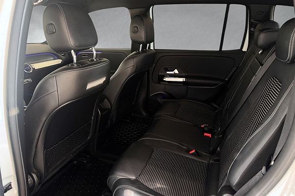 Mercedes-Benz EQB300 13 of 30