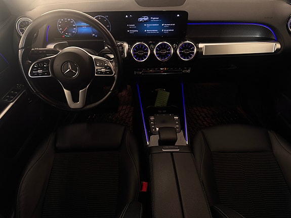 Mercedes-Benz EQB300 18 of 30