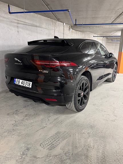 Jaguar I-PACE 9 of 30