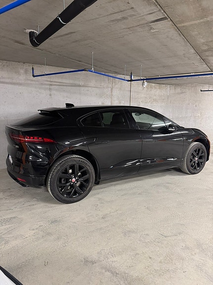 Jaguar I-PACE 8 of 30