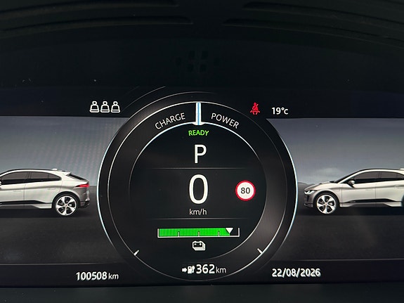 Jaguar I-PACE 16 of 30