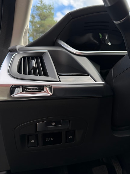 Jaguar I-PACE 20 of 30