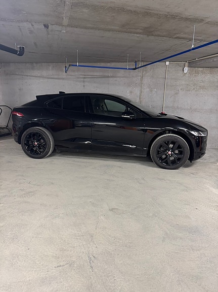 Jaguar I-PACE 4 of 30