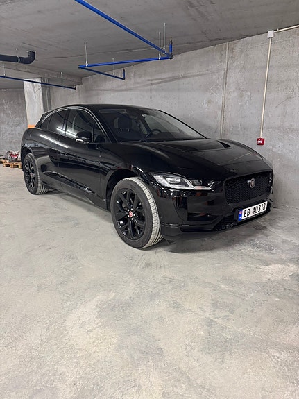 Jaguar I-PACE 2 of 30