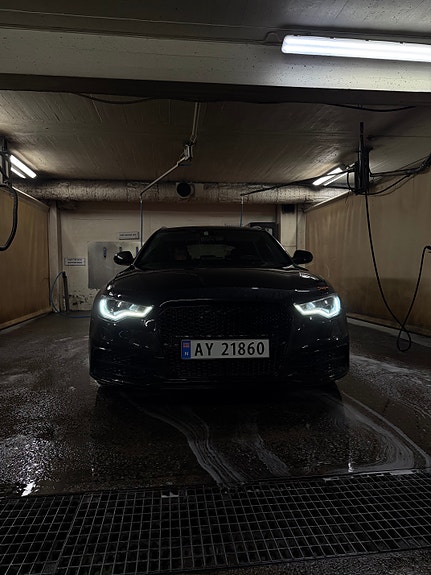 Audi A6 2 of 12