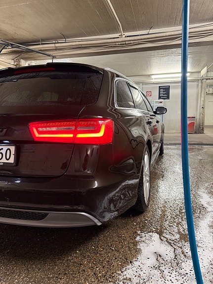Audi A6 8 of 12