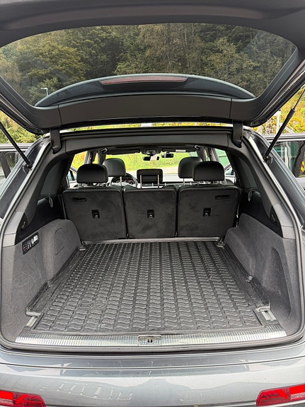 Audi Q7 9 of 30