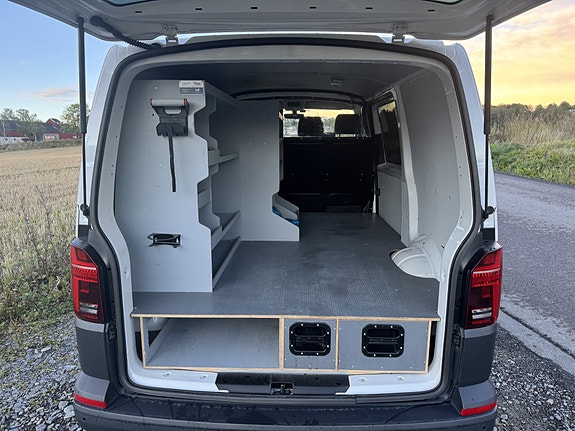 Volkswagen Transporter 5 of 6