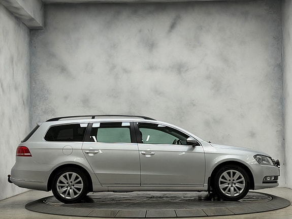 Volkswagen Passat 6 of 30