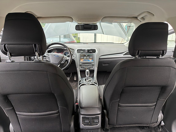 Ford Mondeo 16 of 21