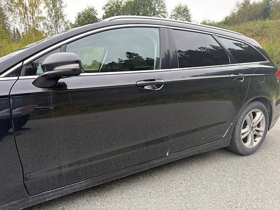 Ford Mondeo 8 of 21