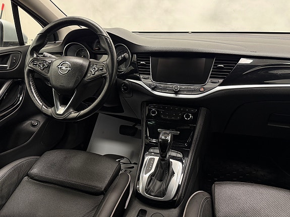 Opel Astra 18 of 30