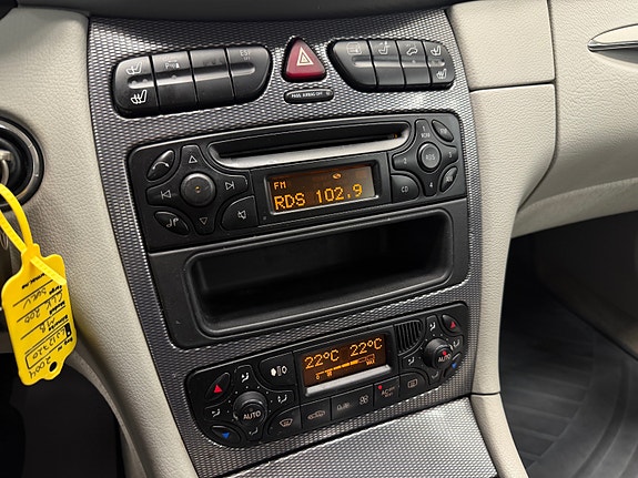 Mercedes-Benz CLK200 24 of 25