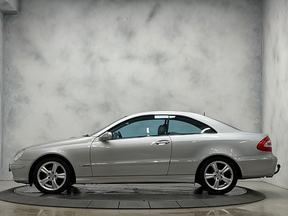 Mercedes-Benz CLK200 12 of 25