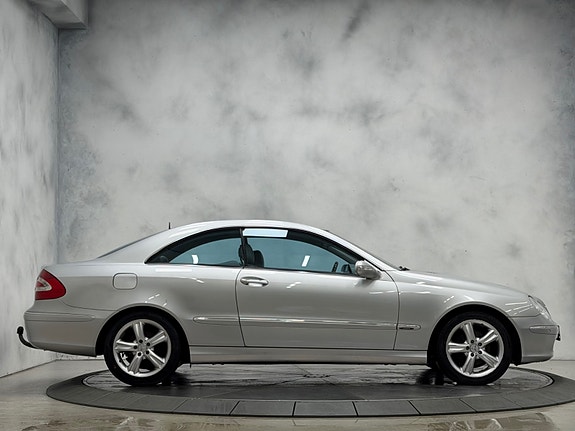 Mercedes-Benz CLK200 6 of 25