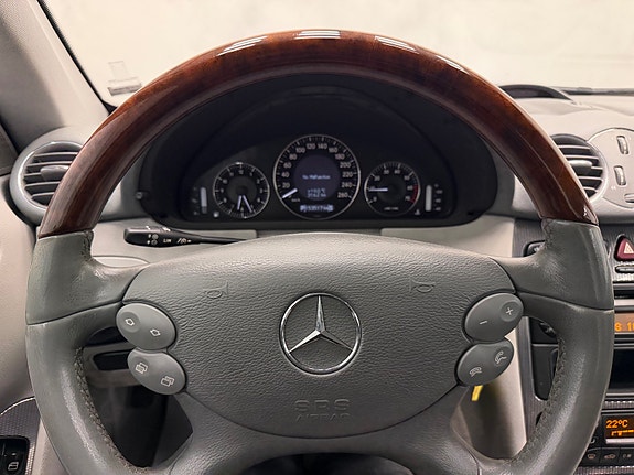 Mercedes-Benz CLK200 25 of 25