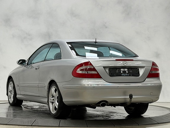 Mercedes-Benz CLK200 10 of 25