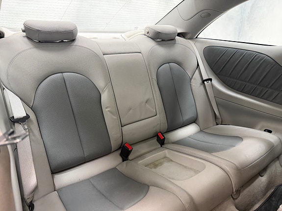 Mercedes-Benz CLK200 18 of 25