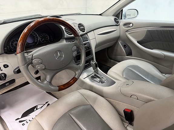 Mercedes-Benz CLK200 16 of 25
