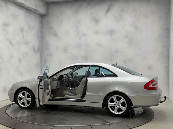Mercedes-Benz CLK200 14 of 25