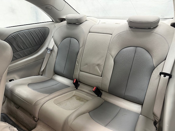 Mercedes-Benz CLK200 17 of 25