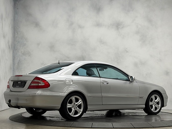 Mercedes-Benz CLK200 7 of 25