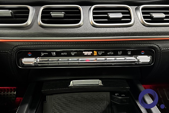 Mercedes-Benz GLE350 de 28 of 30