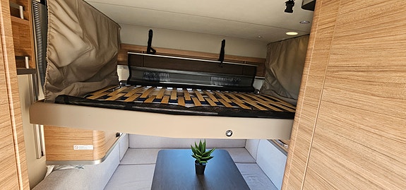Weinsberg Caraone 390 PHU 12 of 18