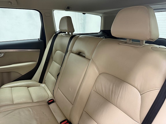 Volvo V70 21 of 30