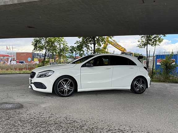 Mercedes-Benz A180 8 of 20
