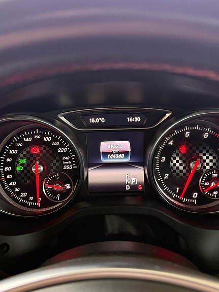 Mercedes-Benz A180 14 of 20