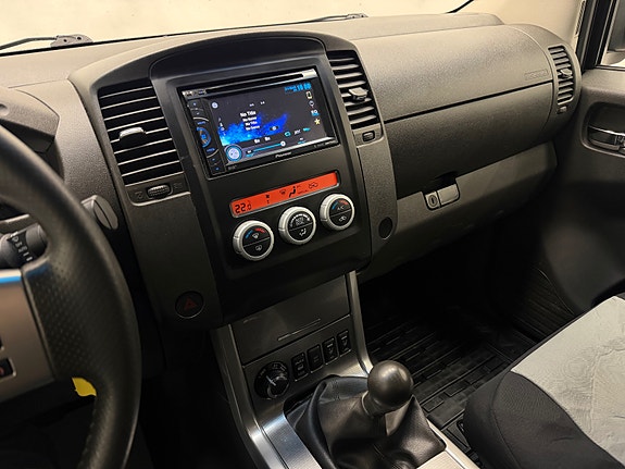Nissan Navara 21 of 24