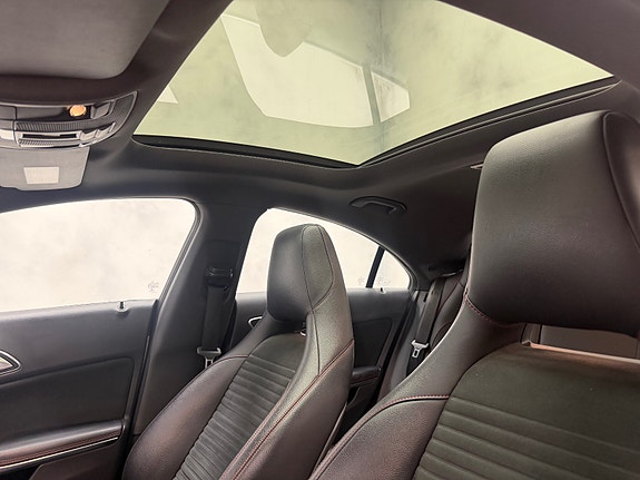 Mercedes-Benz CLA200 20 of 30
