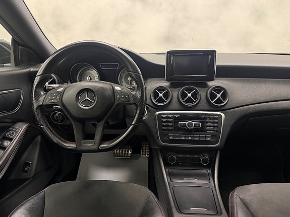 Mercedes-Benz CLA200 15 of 30