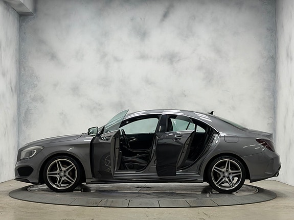 Mercedes-Benz CLA200 13 of 30