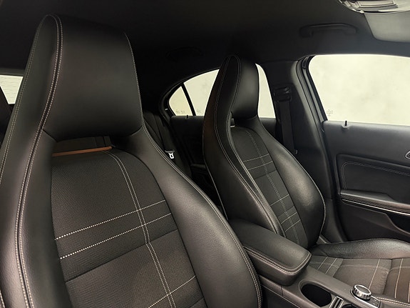 Mercedes-Benz A180 25 of 30