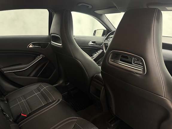 Mercedes-Benz A180 24 of 30