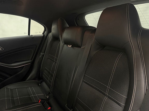Mercedes-Benz A180 21 of 30