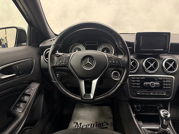 Mercedes-Benz A180 16 of 30