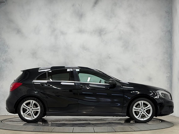 Mercedes-Benz A180 6 of 30